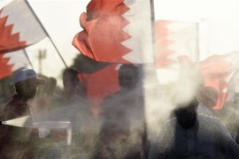 Bahrain: Writers Stripped of Citizenship